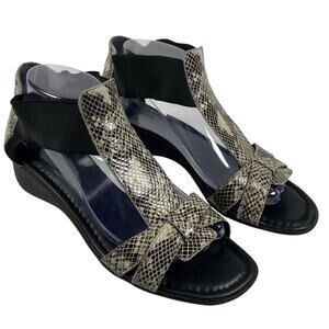 The Flexx Sandal Open Toe Snake Skin Elastic Strap Women's Size 9